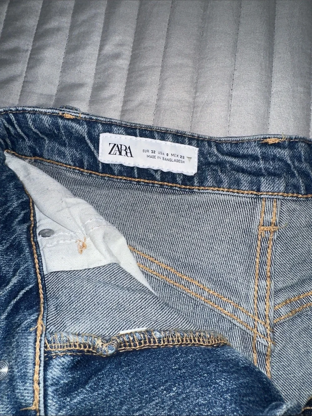 Zara Medium Blue Denim Rolled Cuff Women's Shorts